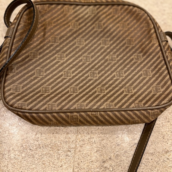 Emilio Pucci Italian purse - Picture 6 of 7